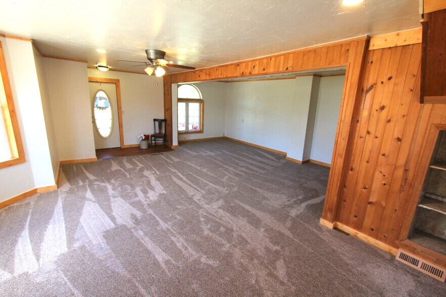 More Photos Of W7675 Moonshine Hill Rd, Wausaukee Contractor Storage Yard For Sale