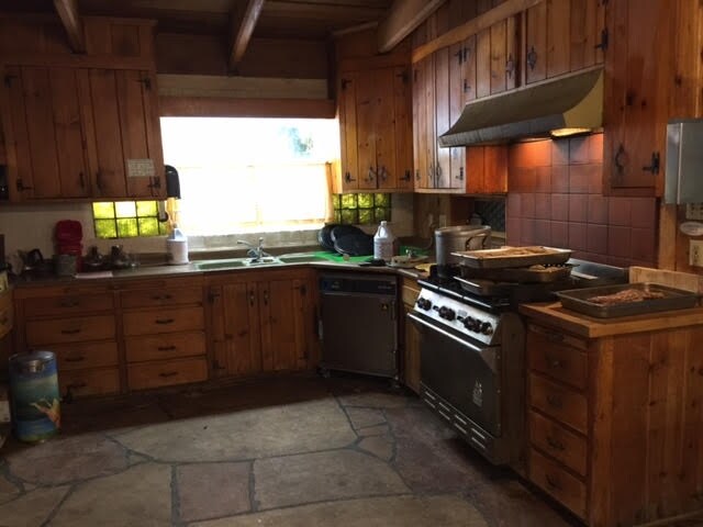 More Photos Of 690 Old Ca-58, Barstow Restaurant For Sale