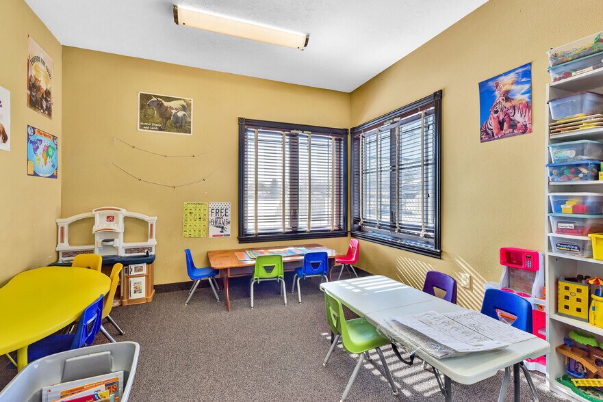 More Photos Of 2563 S Five Mile Ave, Boise Office Residential For Sale