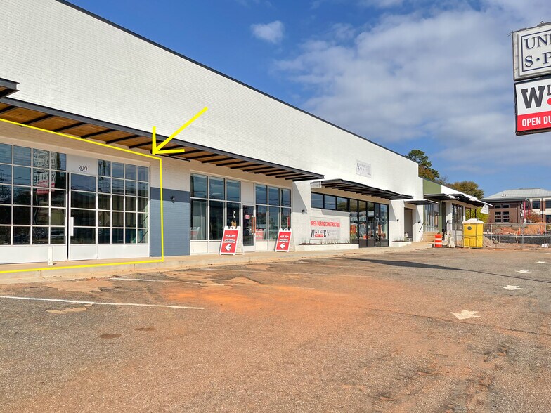 More Photos Of 700 Baxter St, Athens Freestanding For Lease