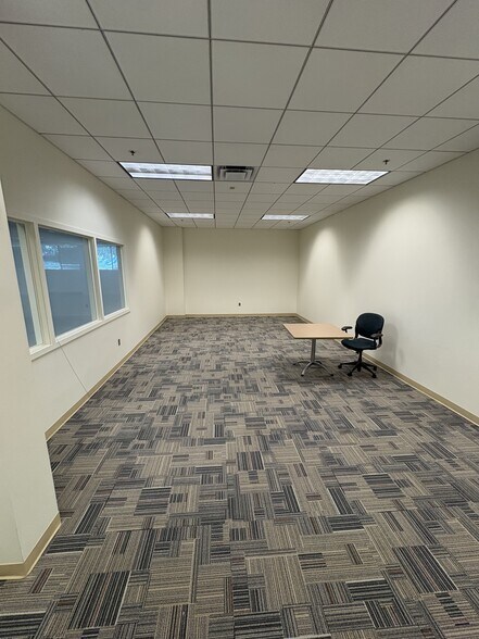 More Photos Of 5300 Kings Island Dr, Mason Office For Sale