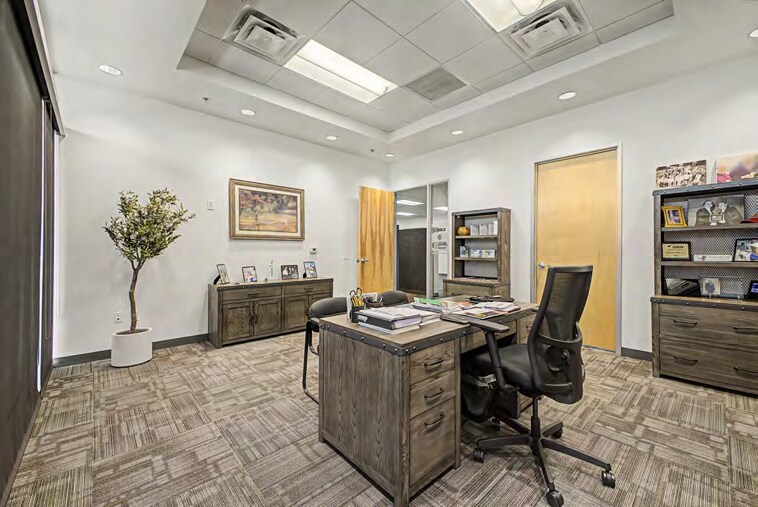 More Photos Of 230 N 48th Ave, Phoenix Manufacturing For Lease