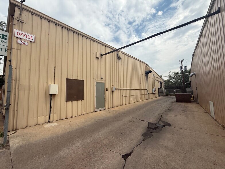 More Photos Of 2050 S Pecos St, Denver Warehouse For Sale