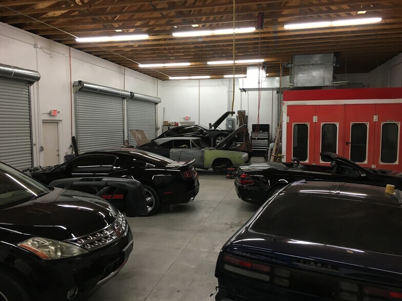 More Photos Of 1742 Canova St SE, Palm Bay Auto Repair For Sale