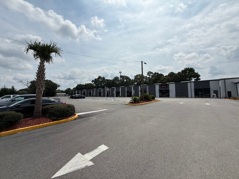 More Photos Of 5660 Rivers Ave, North Charleston Storefront For Lease