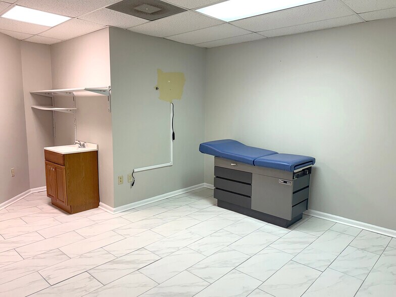 More Photos Of 1835-1839 Buford Ct, Tallahassee Medical For Lease
