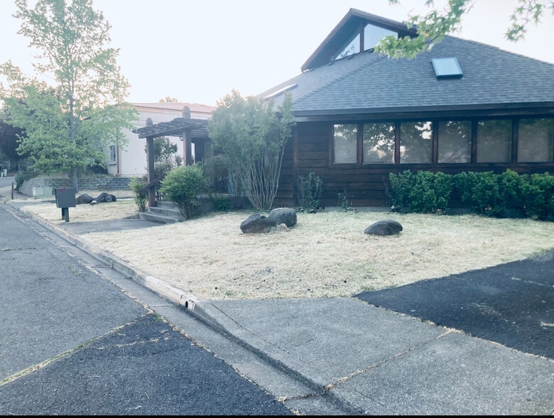 More Photos Of 400 Williamson Way, Ashland Office Residential For Sale