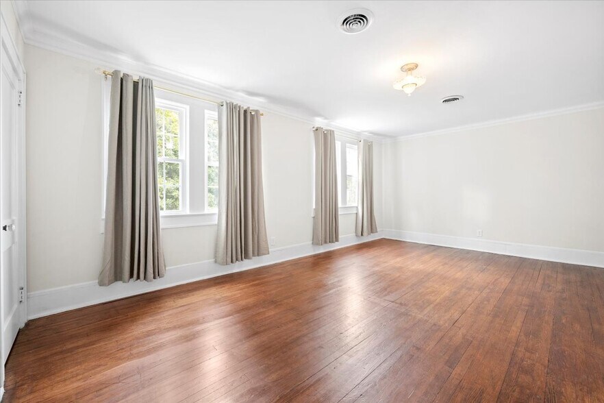 More Photos Of 301 E Main St, Easley Land For Sale