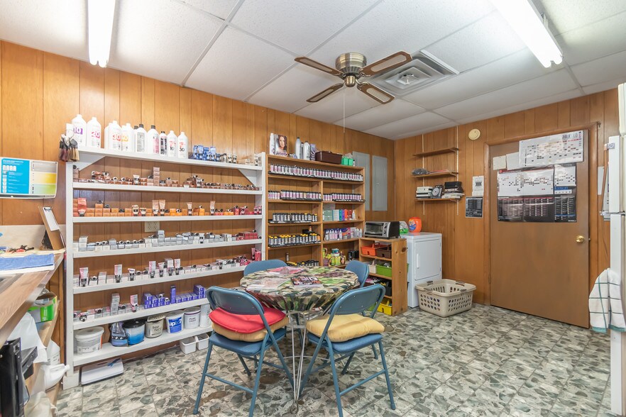 More Photos Of 3920 Nowata Rd, Bartlesville Freestanding For Sale