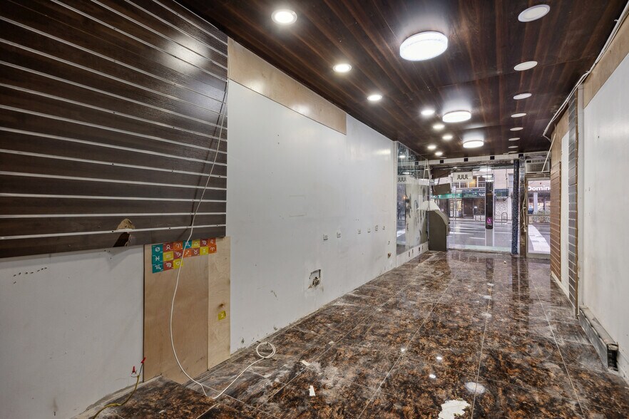 More Photos Of 946-948 1st Ave, New York Apartments For Lease