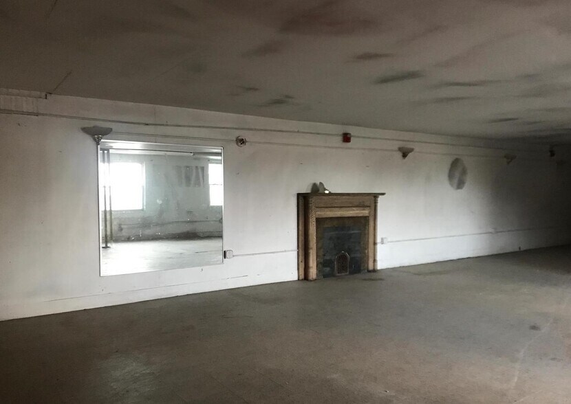 More Photos Of 3824-3830 N Broad St, Philadelphia Storefront Retail Office For Sale