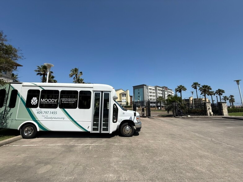 More Photos Of 6444 Central City Blvd, Galveston Rehabilitation Center For Sale
