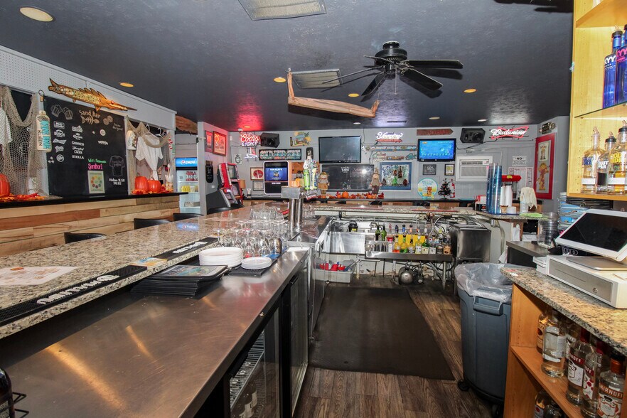 More Photos Of 54 McKinley St, Huron Bar For Sale