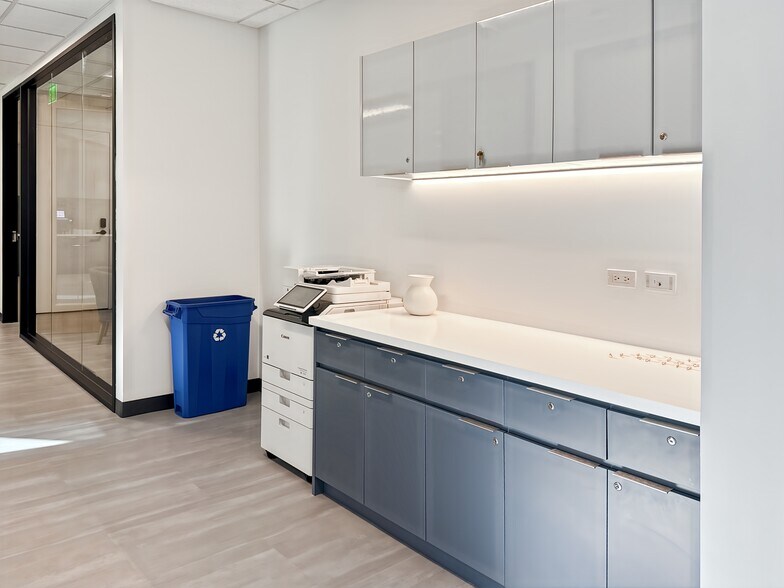 More Photos Of 1895 Tyler St, Hollywood Coworking Space