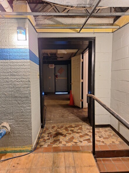 More Photos Of 525 Main St, Altavista Restaurant For Sale