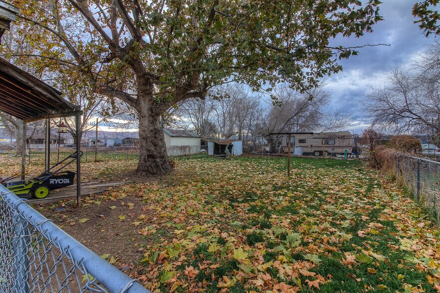 More Photos Of 1408 S 8th St, Yakima Land For Sale