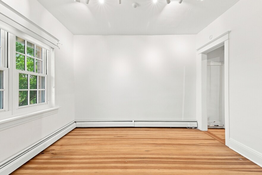 More Photos Of 4995 N Lowell Blvd, Denver Storefront Retail Office For Sale