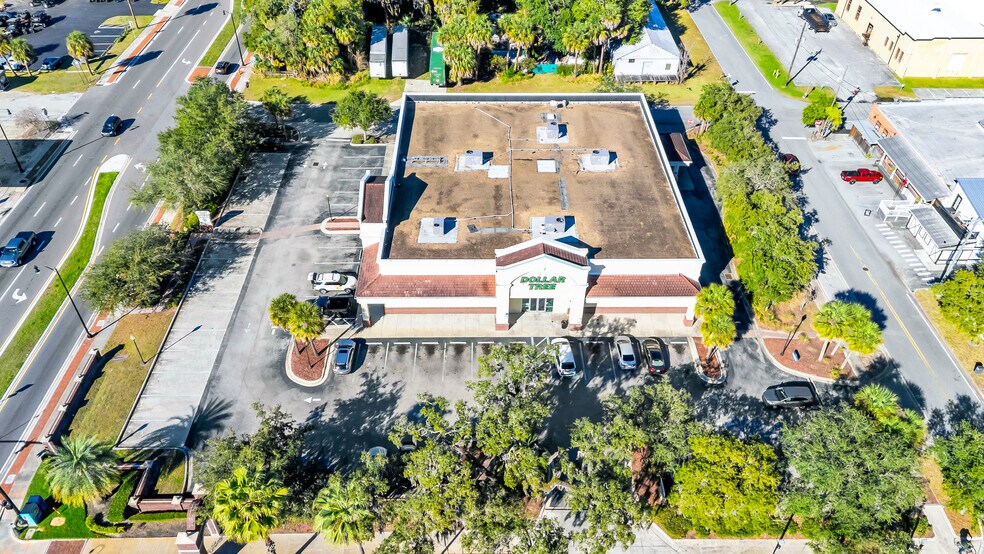 More Photos Of 550 W 1st St, Sanford Freestanding For Sale