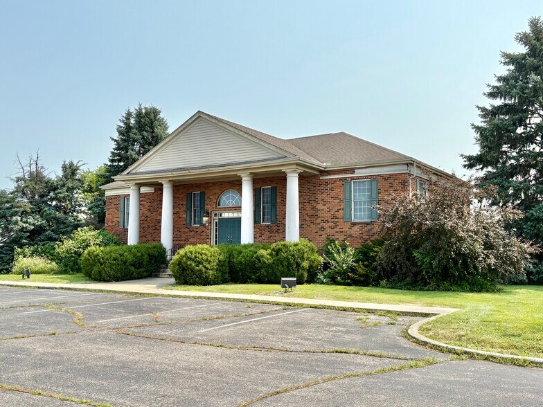 Primary Photo Of 1485 Commerce Park Dr, Tipp City Medical For Sale