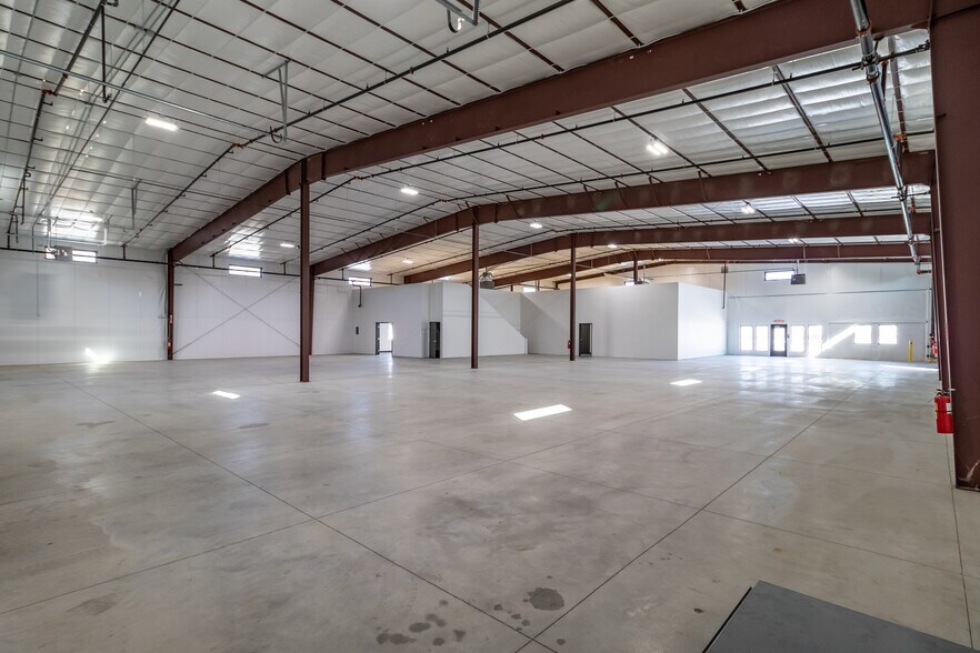 More Photos Of 479 N Broadmore Way, Nampa Warehouse For Sale