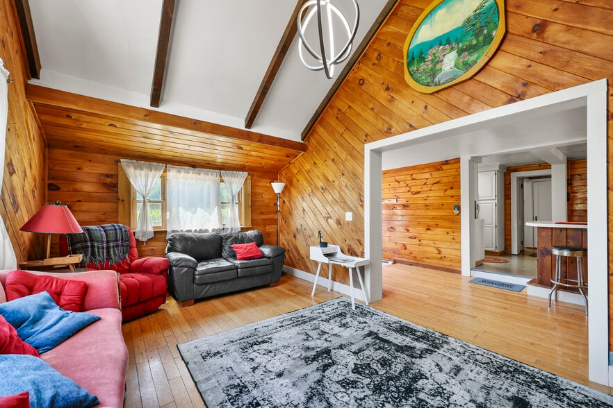 More Photos Of 2010-2012 Clayton Mill Rd, Mill River Specialty For Sale