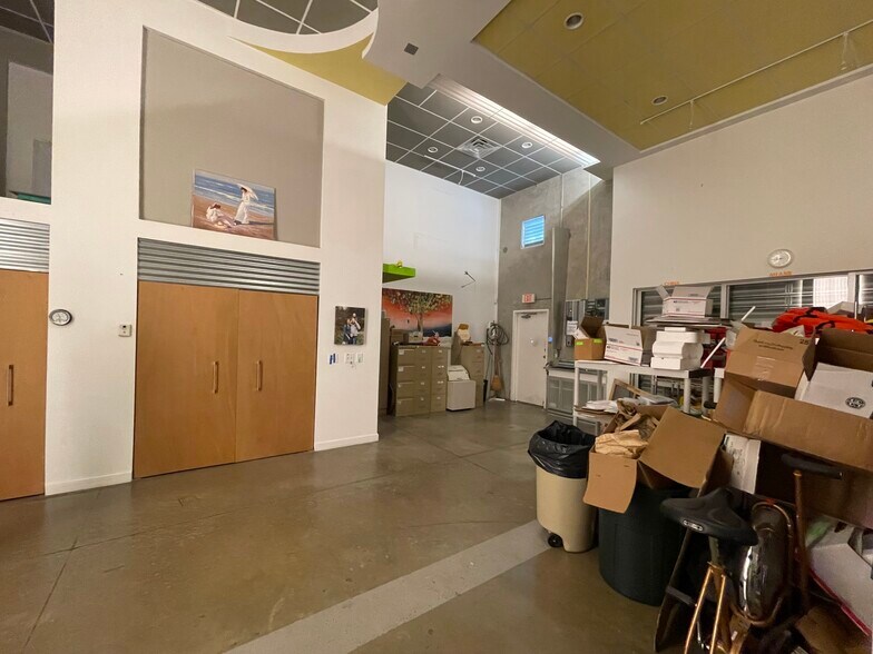 More Photos Of 2801 SW 3rd Ave, Fort Lauderdale Warehouse For Sale