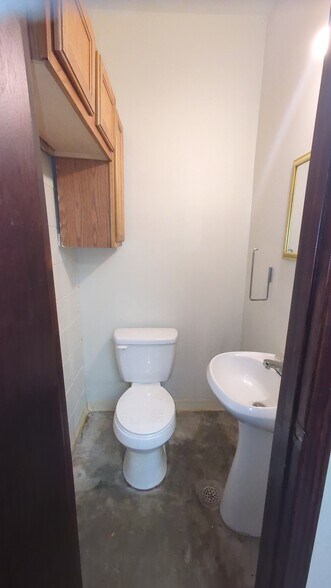 More Photos Of 1440 N Dorgenois St, New Orleans Freestanding For Lease