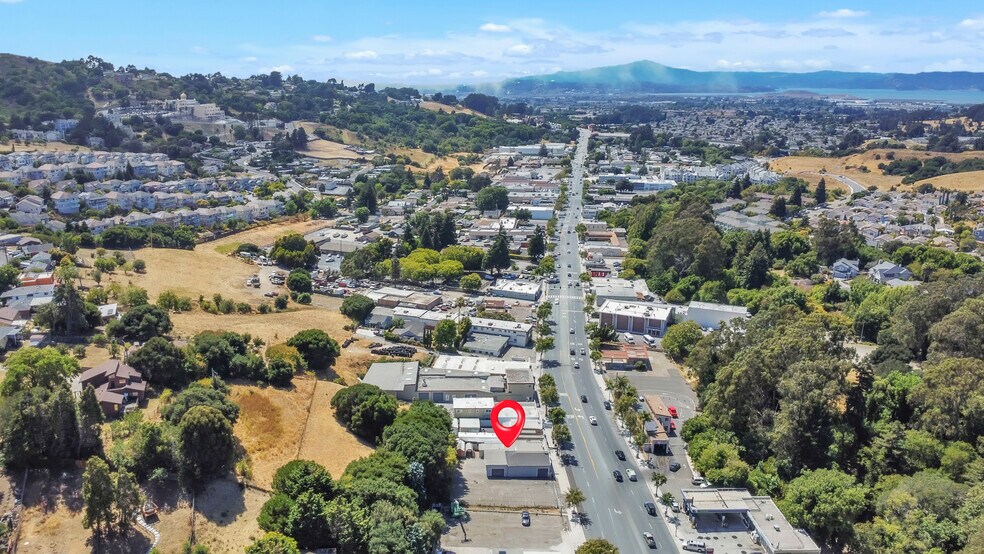 More Photos Of 4040 San Pablo Dam Rd, El Sobrante Freestanding For Lease