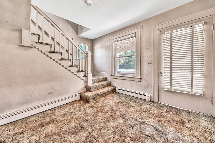 More Photos Of 5422 Franklin Rd SW, Roanoke Office For Sale