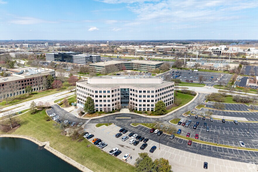 More Photos Of 184 Shuman Blvd, Naperville Office For Lease