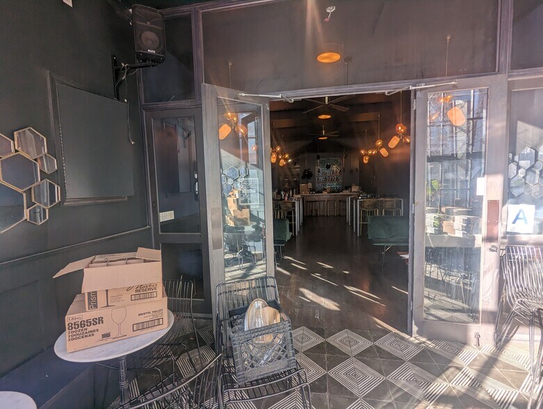 More Photos Of 581 Myrtle Ave, Brooklyn Restaurant For Lease