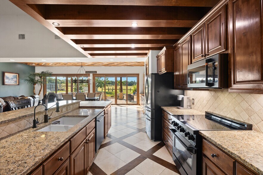 More Photos Of 31300 Ranch Road 12, Dripping Springs Specialty For Sale