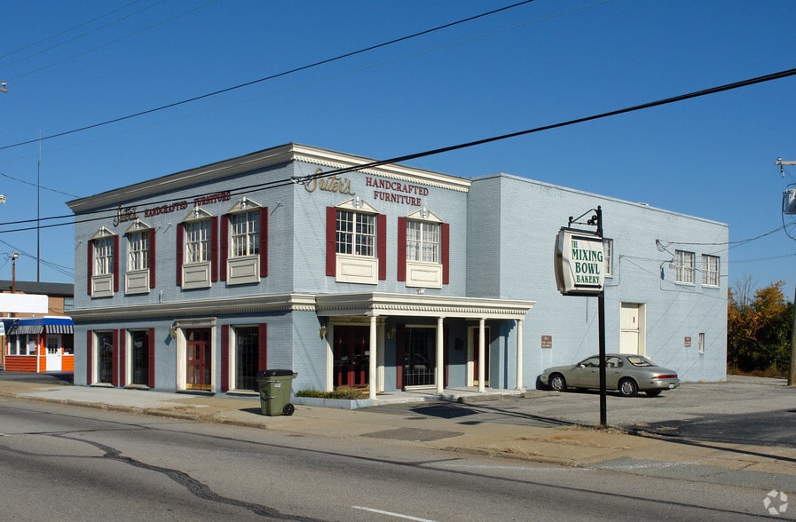 More Photos Of 4200 W Broad St, Richmond Freestanding For Lease