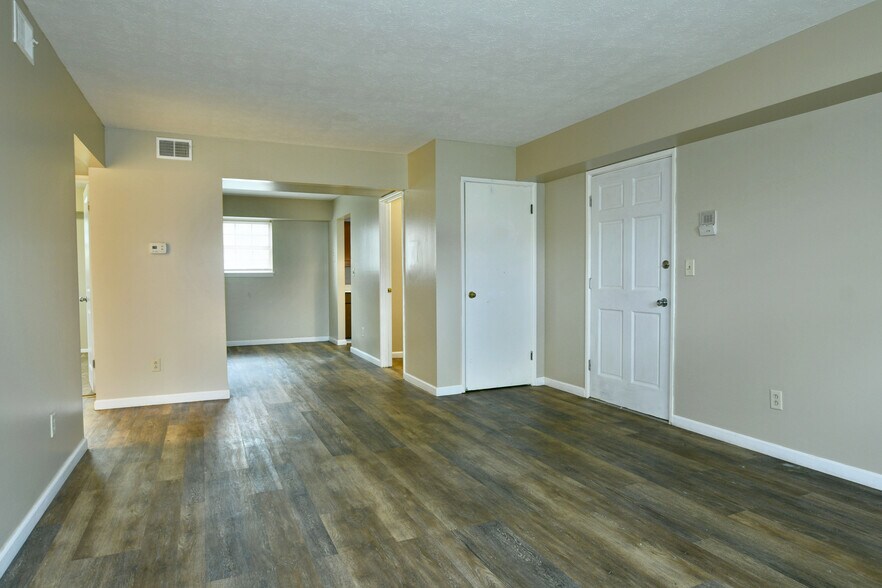 More Photos Of 203-205 Churchill Hubbard Rd, Youngstown Apartments For Sale