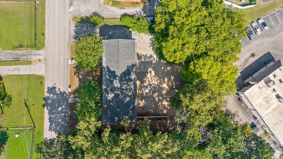 More Photos Of 1026 Greenslake Rd, East Ridge Apartments For Sale