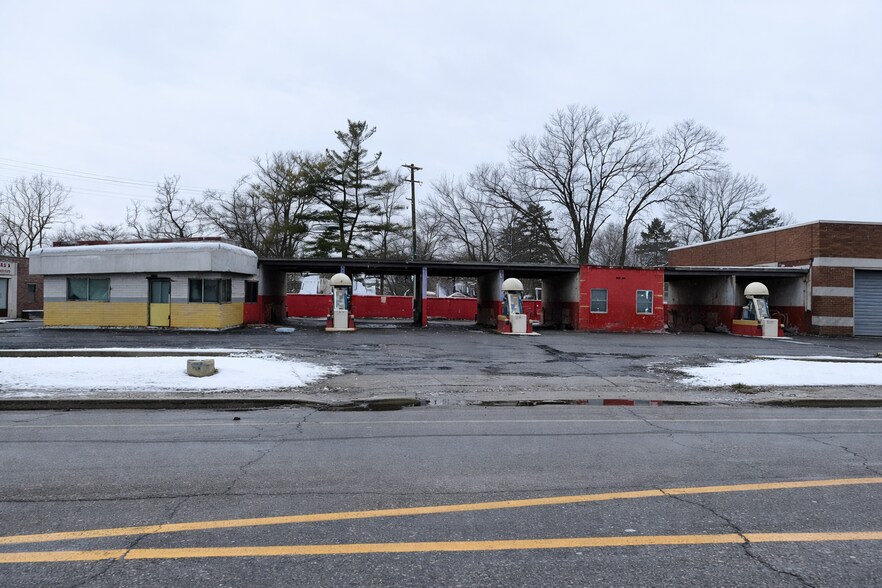 More Photos Of 14201 Wyoming St, Detroit Auto Repair For Sale