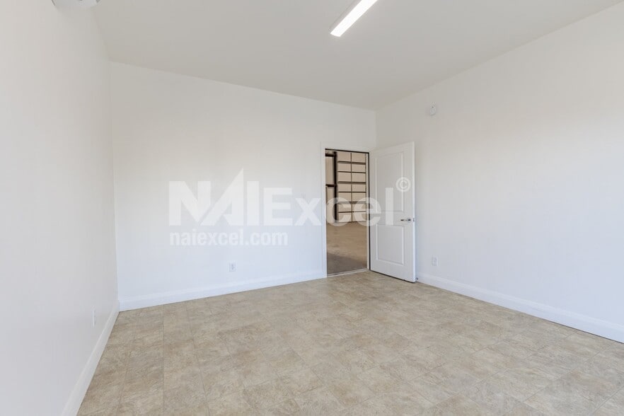 More Photos Of 712 S 5725 W, Hurricane Industrial For Sale