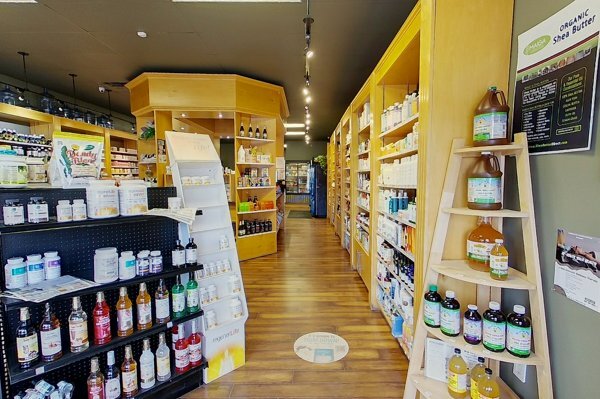 More Photos Of 101 Clarence St, Port Colborne General Retail For Sale