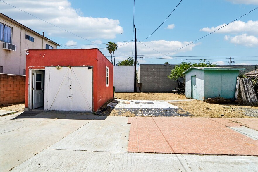More Photos Of 7315 Woodley Ave, Van Nuys Land For Sale