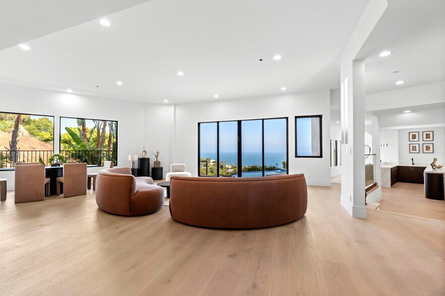 More Photos Of 6380 Meadows Ct, Malibu Rehabilitation Center For Lease