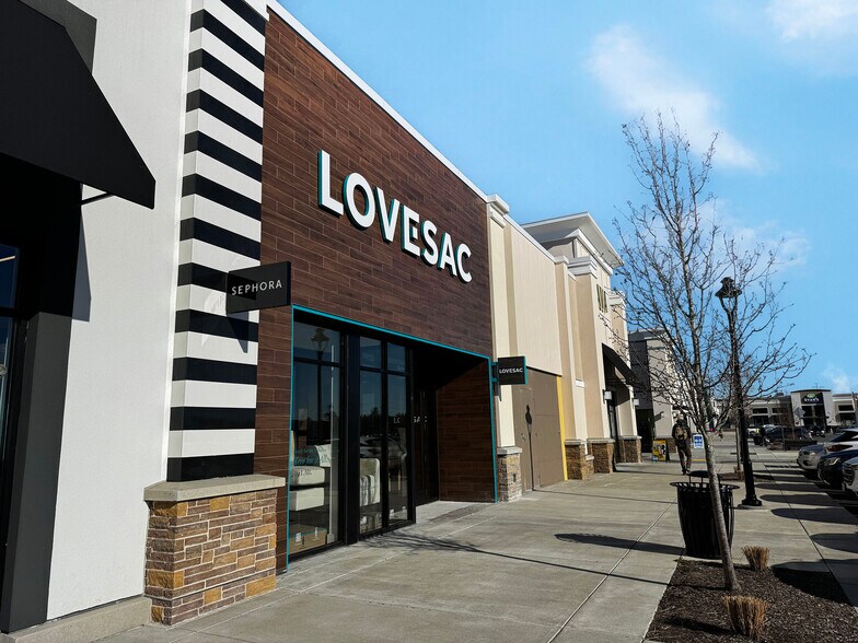 More Photos Of 1775 Washington St, Hanover Unknown For Lease