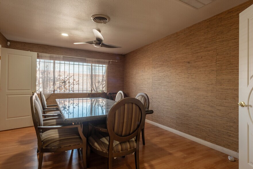 More Photos Of 6236 Laredo St, Las Vegas Office For Sale