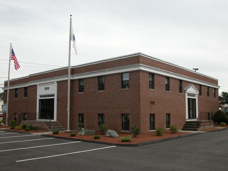 Primary Photo Of 1044 Central St, Stoughton Office For Sale