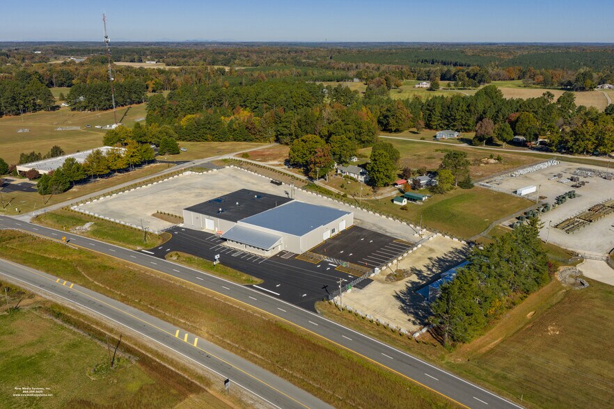 More Photos Of 1918 W Virginia Ave, Crewe Warehouse For Lease