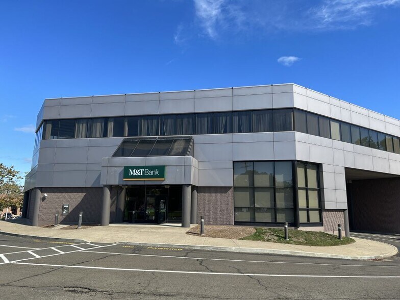 More Photos Of 500 E Main St, Branford Medical For Lease