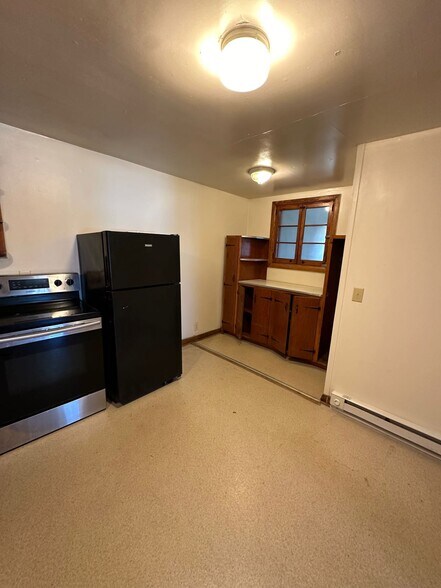 More Photos Of 10 SW 1st St, Christiansburg Apartments For Sale