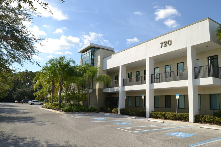 More Photos Of 720 N Brooker Creek Blvd, Oldsmar Flex For Sale