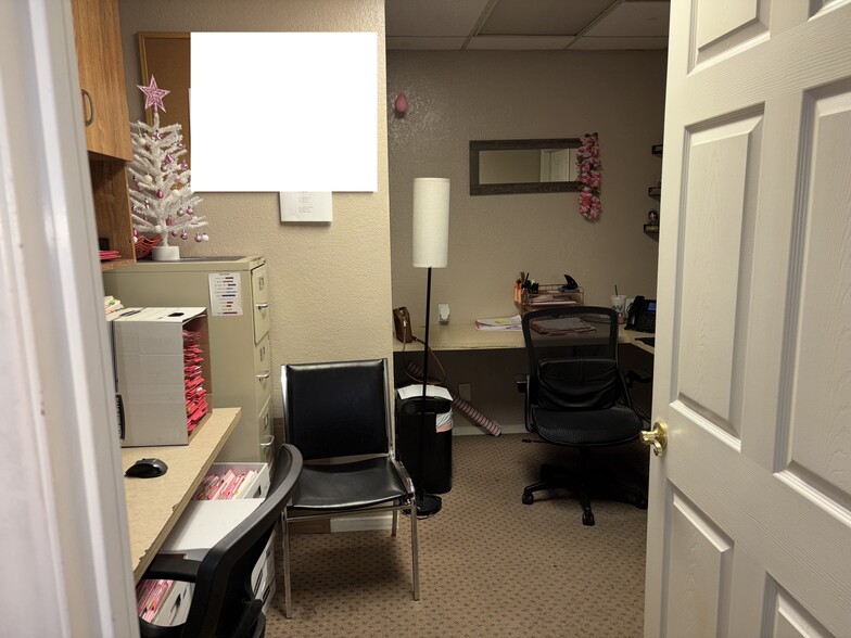 More Photos Of 23470 Olive Wood Plaza Dr, Moreno Valley Office Residential For Lease
