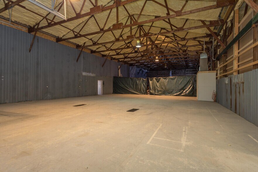 More Photos Of 815 E 1st Ave, Osakis Flex For Lease