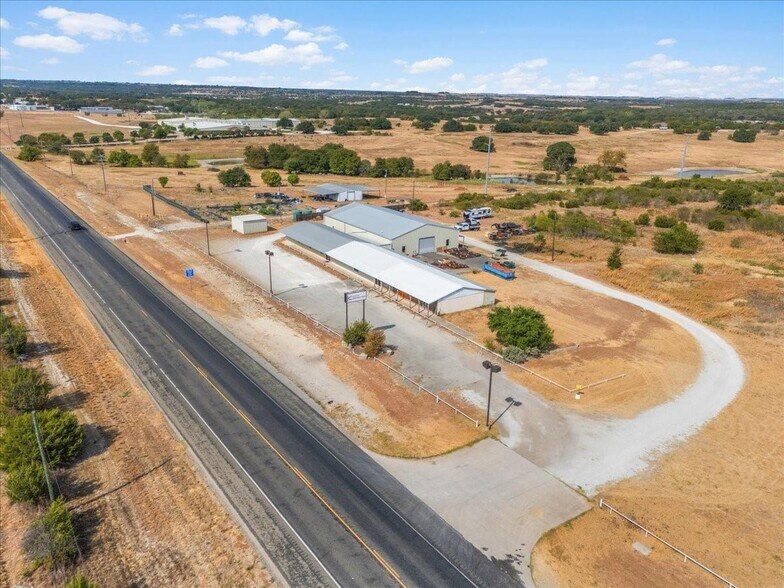 More Photos Of 3206 W Us Highway 377, Granbury Flex For Sale